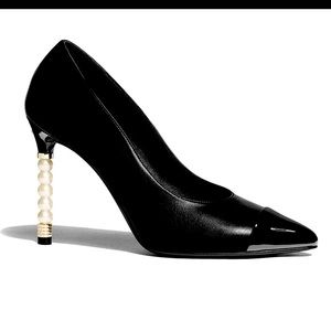 Chanel Pearl Embellished Pump NWT